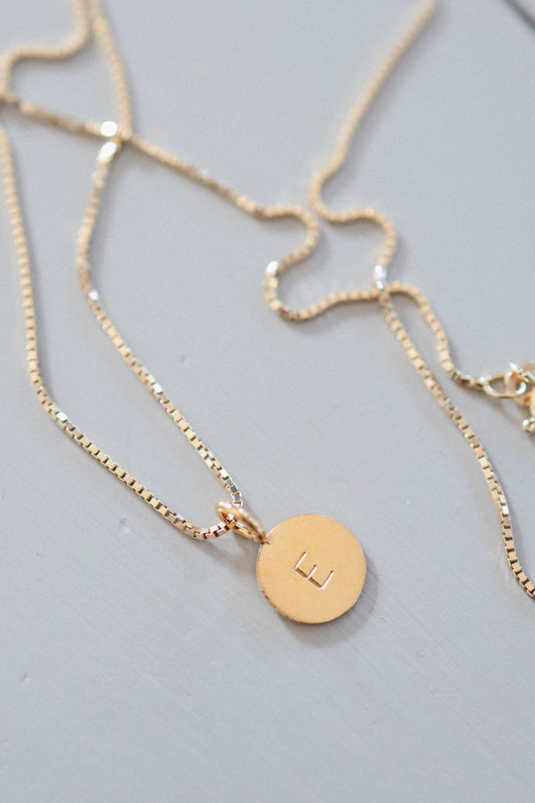 Letter pendant without chain
