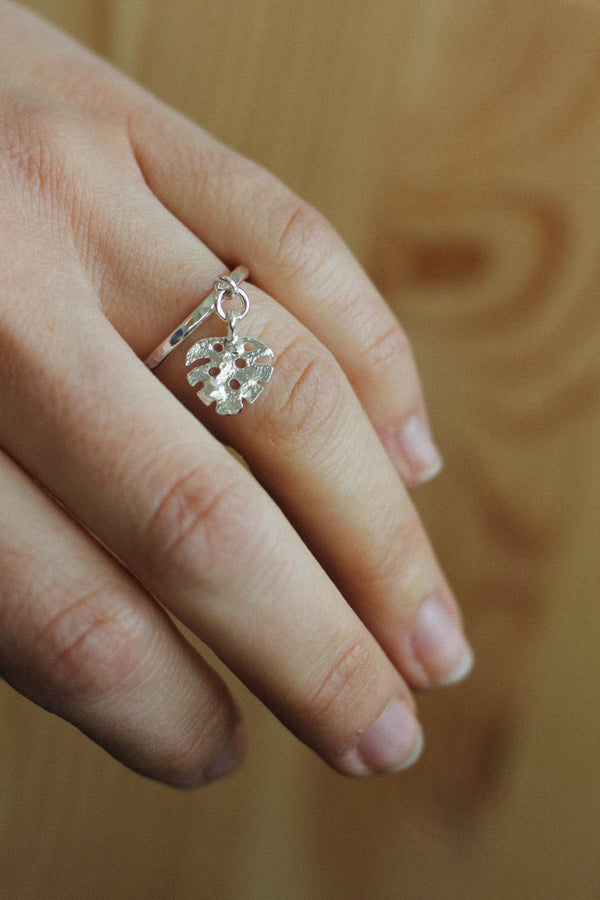 Monstera ring