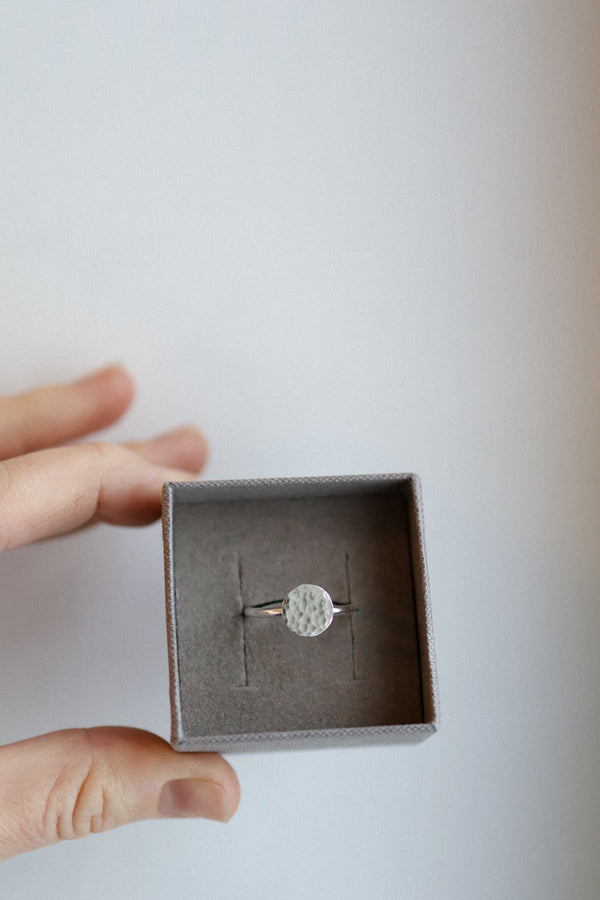 Dugg ring liten