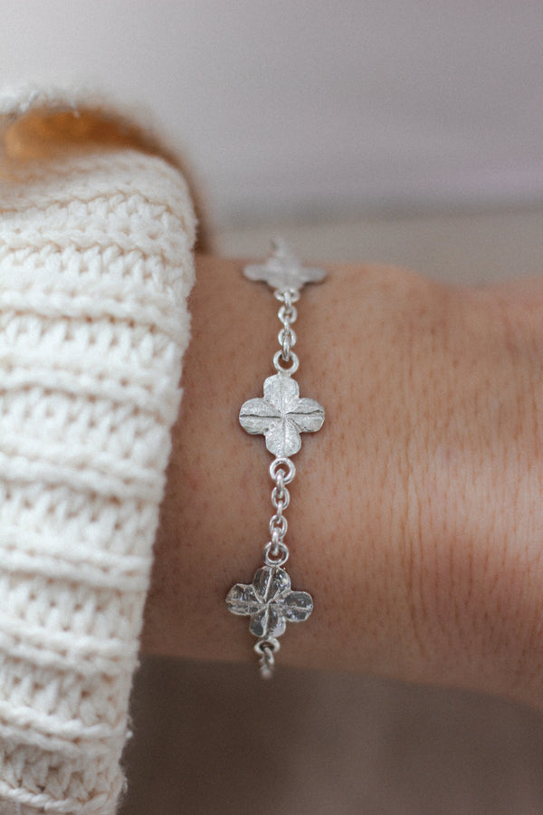 Clover bracelet